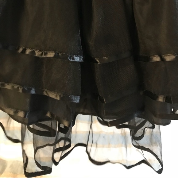 Tutu - Picture 2 of 2